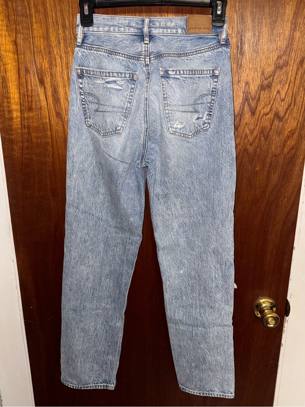American Eagle: Highest Rise 90s Boyfriend - Picture 2 of 3